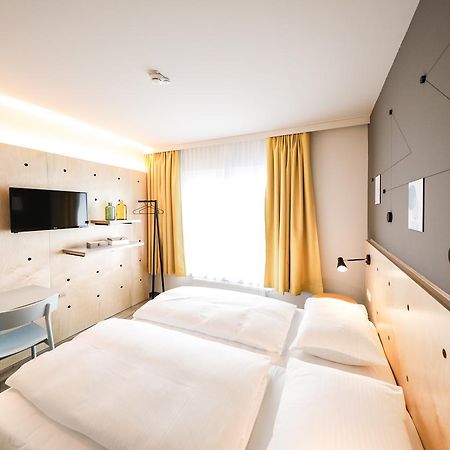 Hotel Tullnerfeld Тульн Экстерьер фото