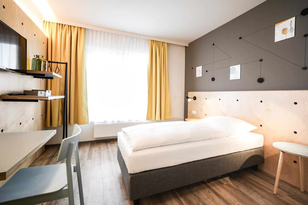 Hotel Tullnerfeld Тульн Экстерьер фото