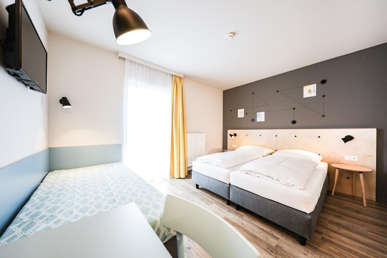 Hotel Tullnerfeld Тульн Экстерьер фото